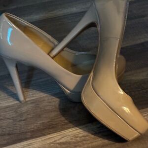 Chinese Laundry Cream Platform Heels with Stiletto